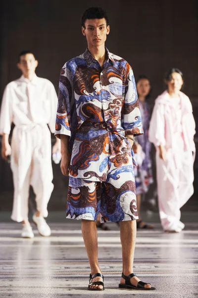 Look 49